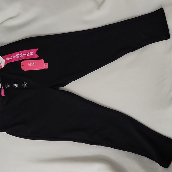 Maze Collection Slimming Black Pants - Picture 1 of 7